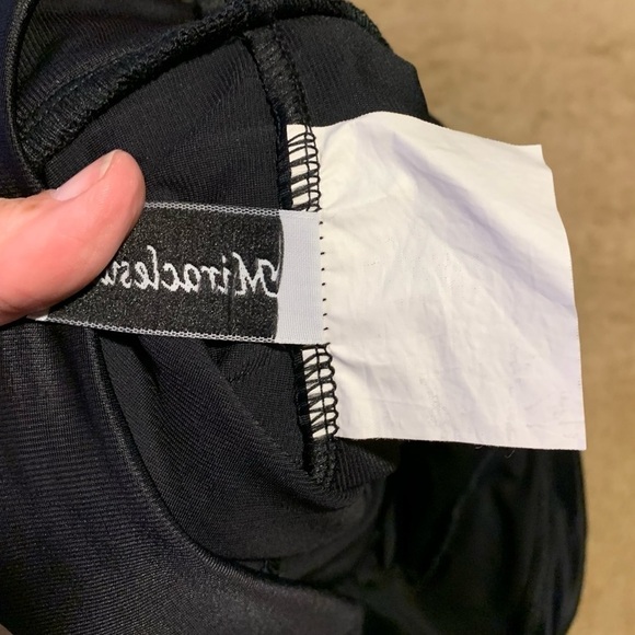 Miraclesuit Black One Piece Padded Swimsuit Beach Island Vacation Slimming - Picture 8 of 10